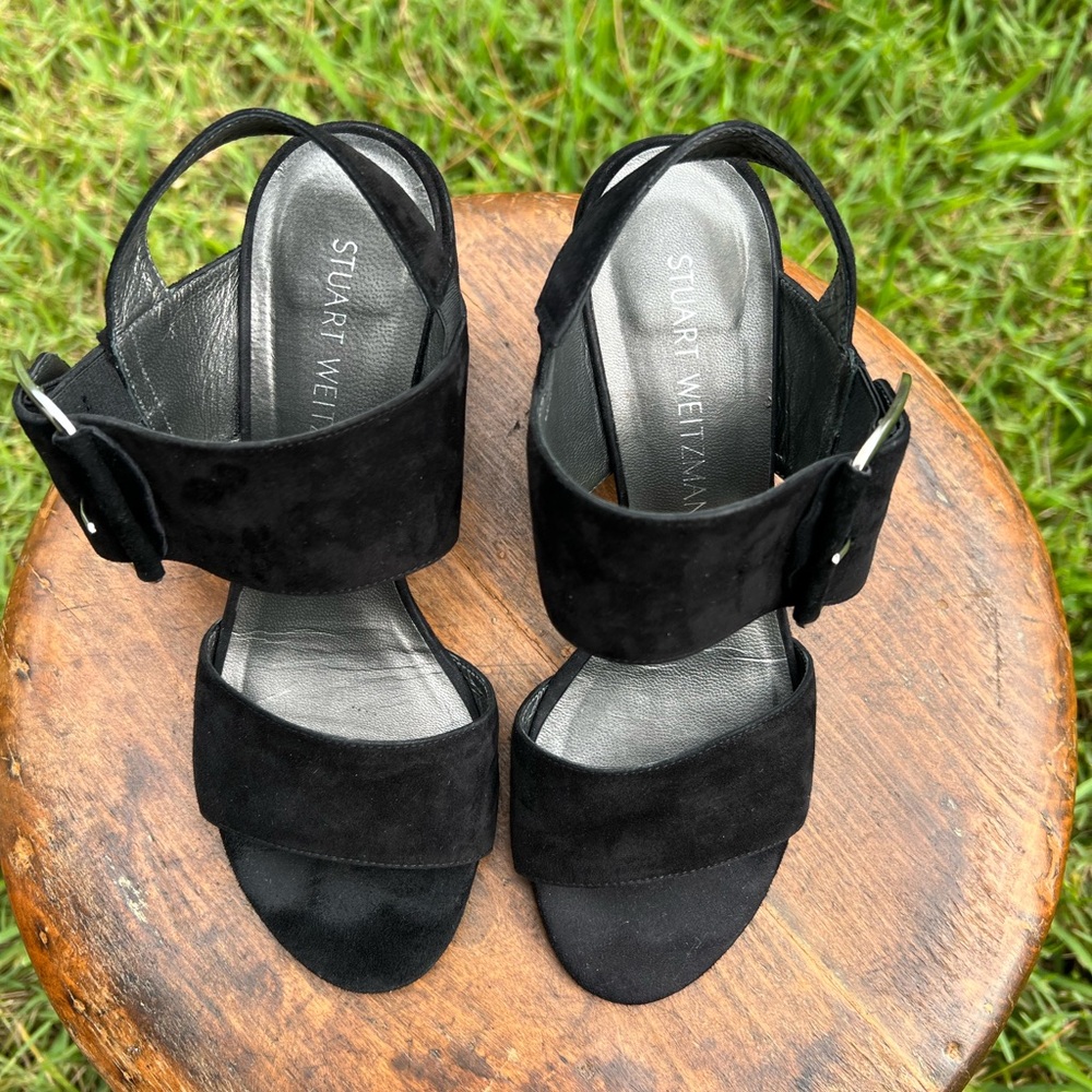 Women’s Stuart Weitzman Black Block Heel Buckle Style Suede Sandal SIZE 7 - Picture 2 of 11